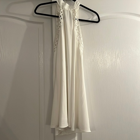 Lulus White Halter “Any Sway, Shape or Form” Dress size Small - Picture 3 of 6